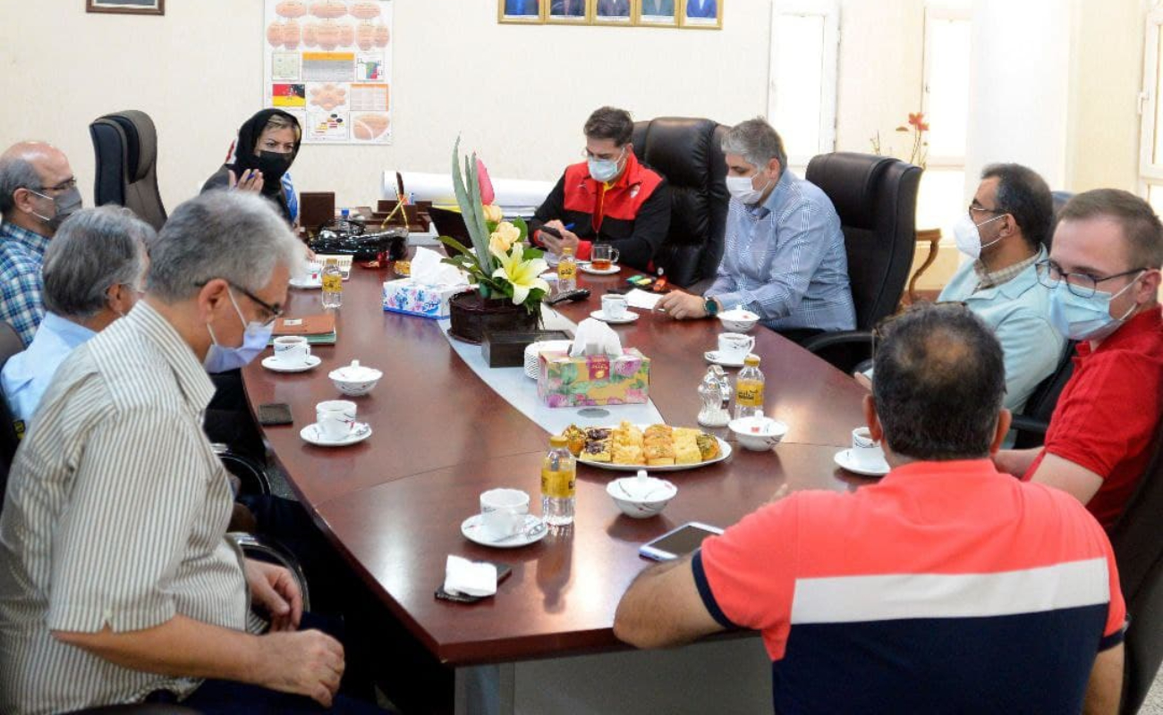 زهره هراتیان: درمانگاه فولاد مطابق با استانداردهای ایفمارک راه اندازی می شود