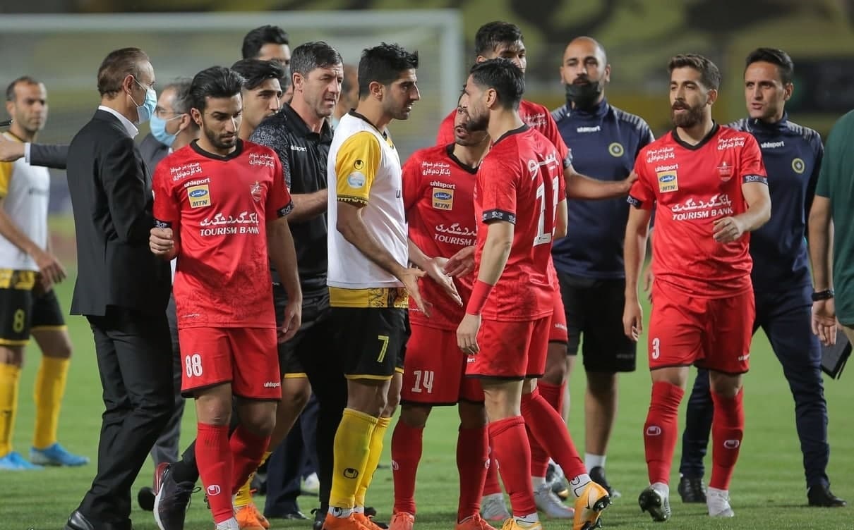 پرسپولیس اعتراض دارد؛ سپاهان میزبان بود ما چرا از بازی خانگی محروم شویم