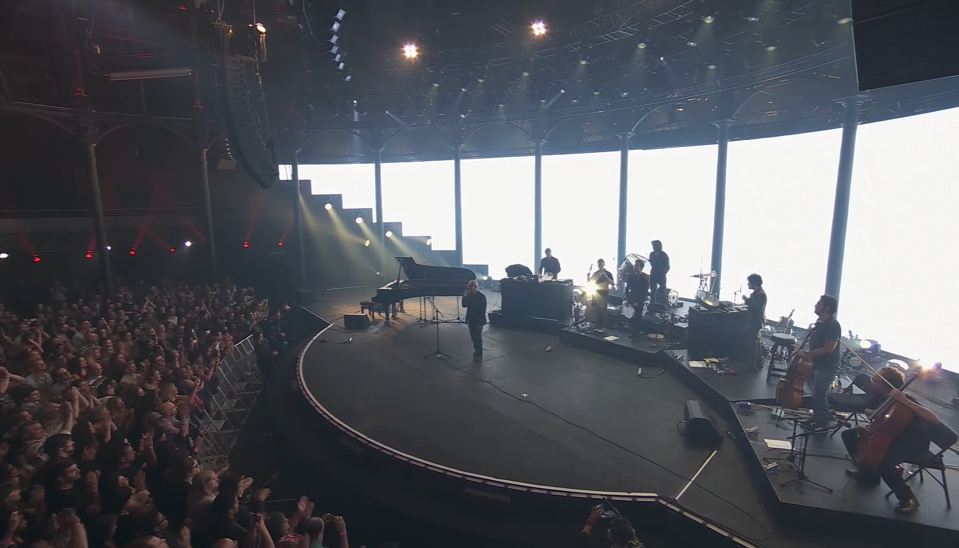 دانلود موسیقی بی کلام Eros اوج جنون ludovico einaudi