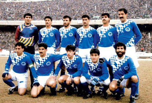 وقتی آبی ها بردند، پرسپولیس و استقلال پوست انداختند